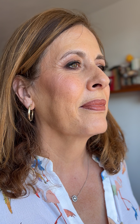 Maquillaje profesional para pieles maduras en Las Palmas, realizado por Villalba Maquilladora